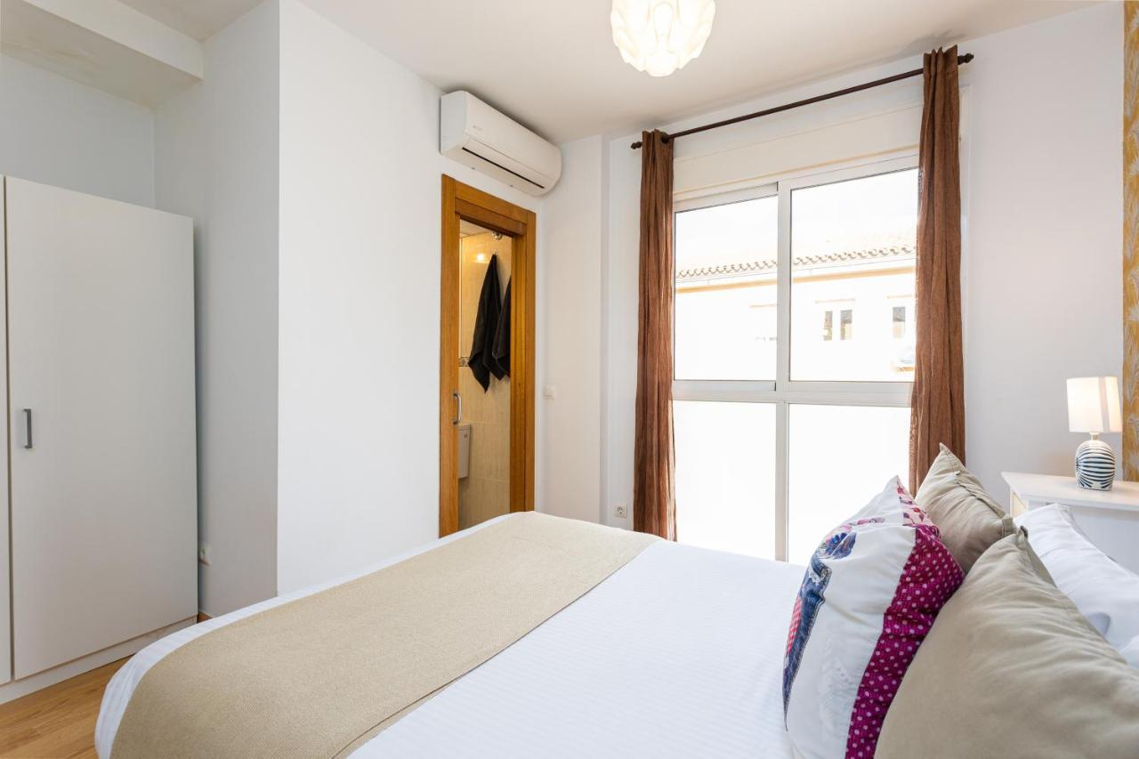 Holidays2Malaga Cruz Verde City Center With Aircon & Wifi Exterior photo