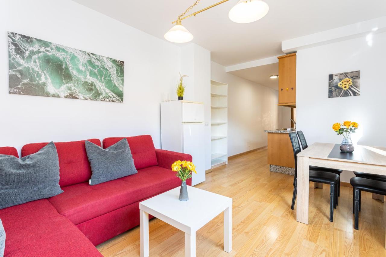 Holidays2Malaga Cruz Verde City Center With Aircon & Wifi Exterior photo